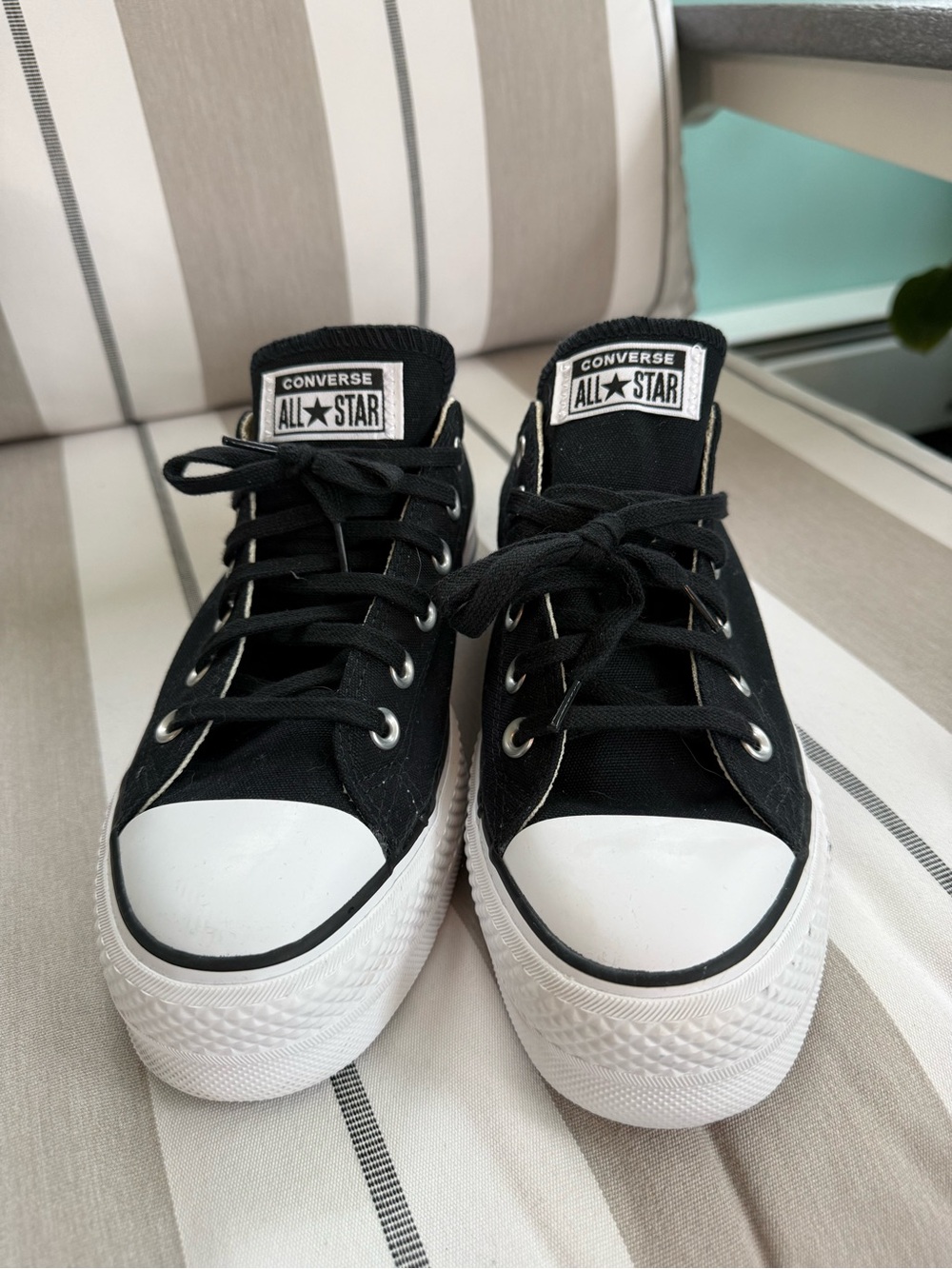 Converse Chuck Taylor Black All Star Lift Platform Canvas Women’s sneakers